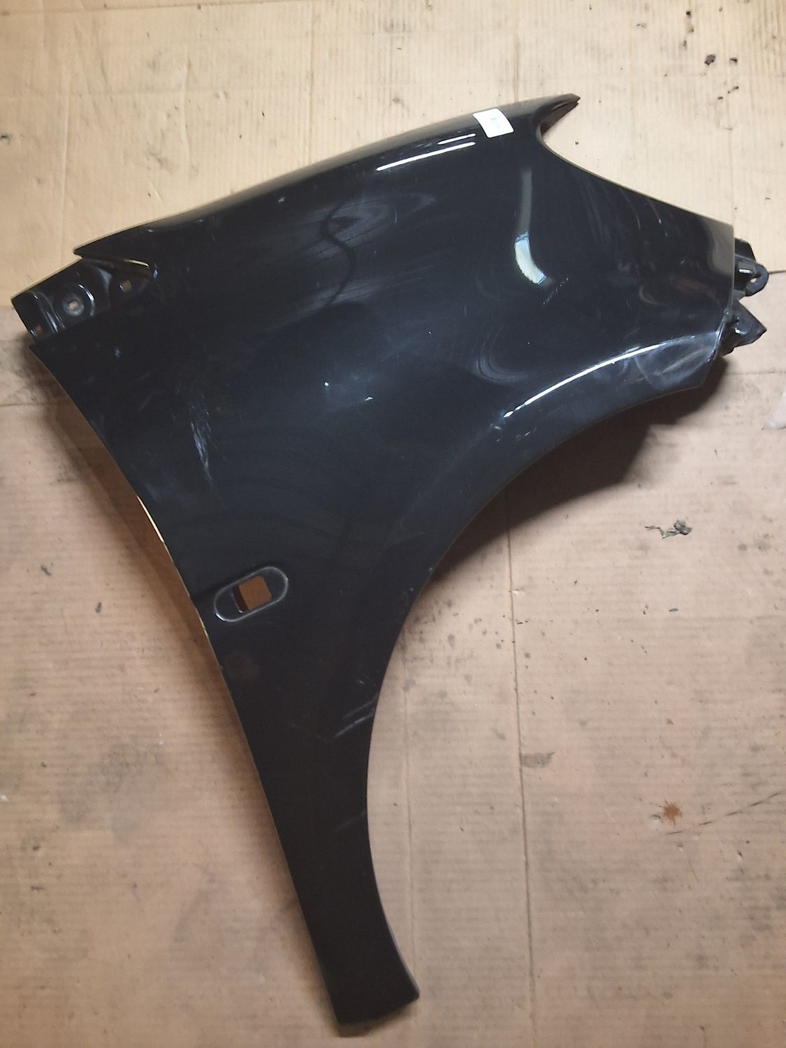 Aile avant droit w453 noir 