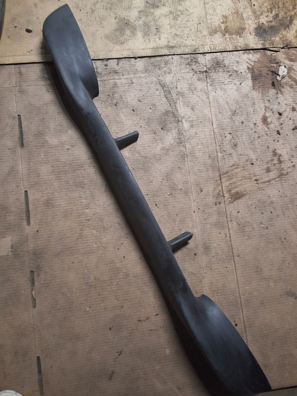  spoiler PC avant w450 noir 