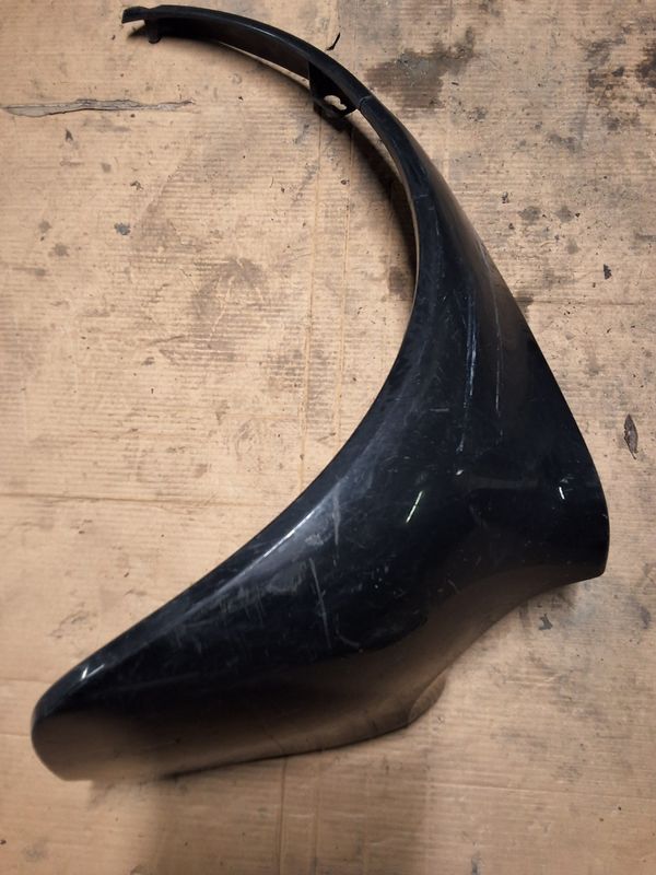 Aile arrière gauche w450 gris foncé abîmé 