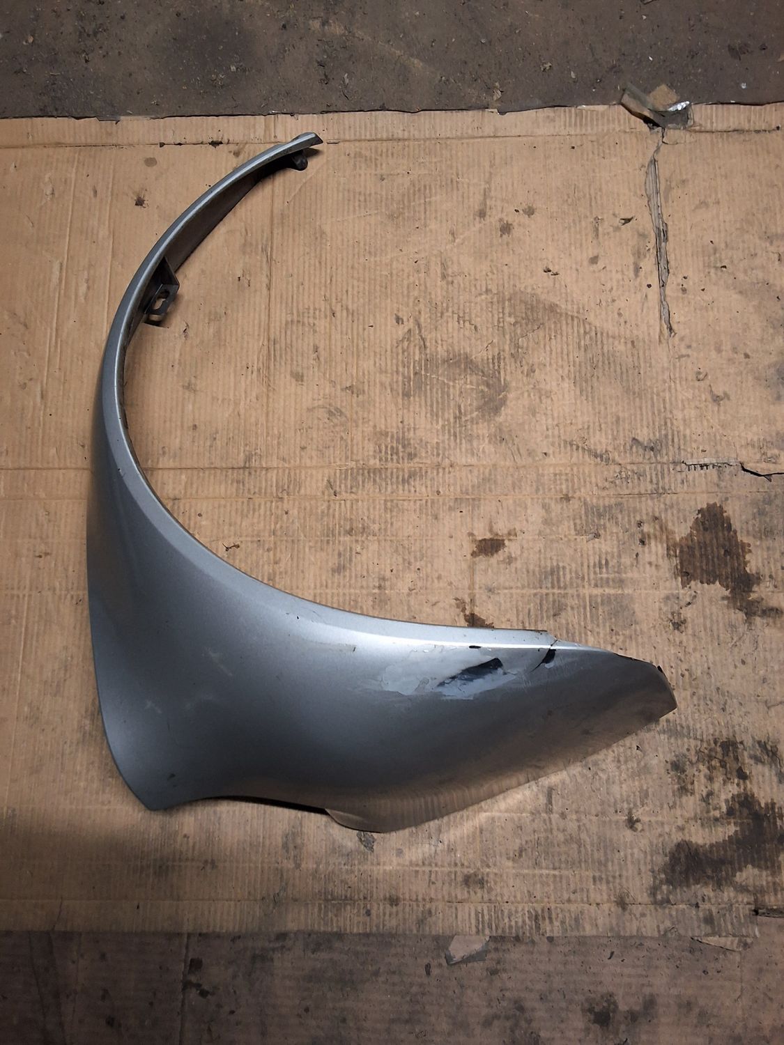 Aile arrière droit w450 gris 