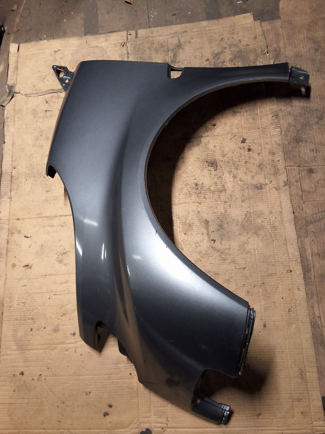 Aile avant gauche w450 gris mat 