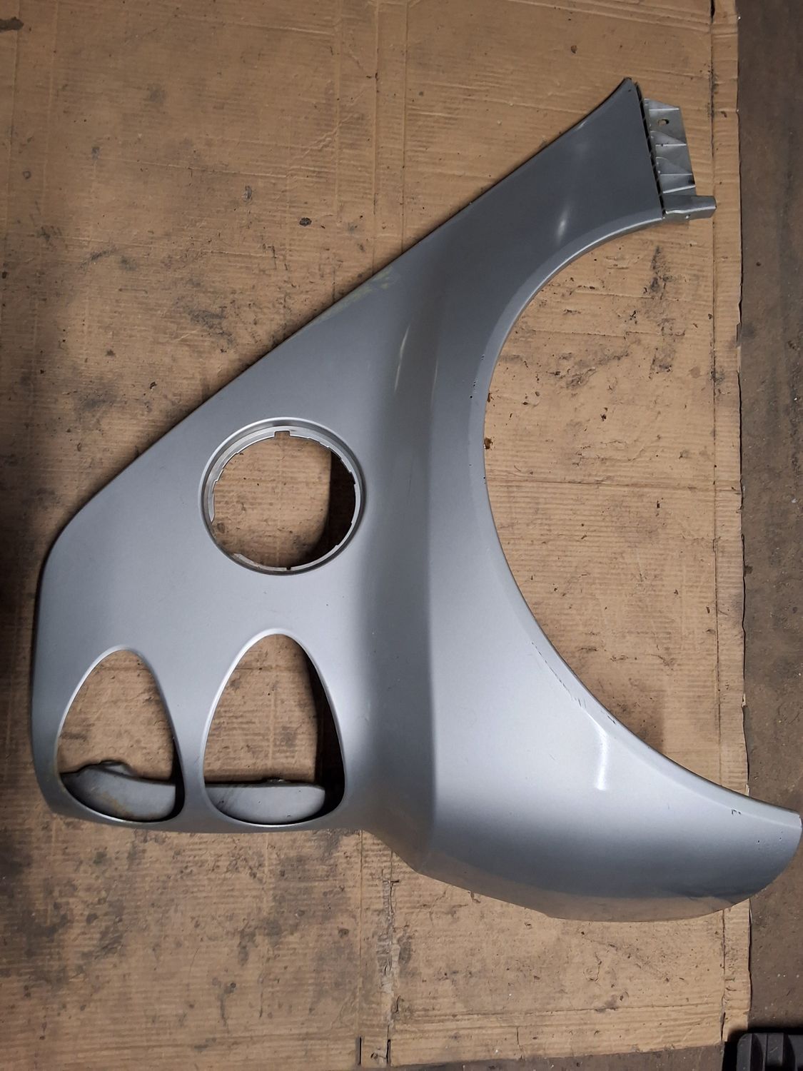 Aile arrière droit gris W451 