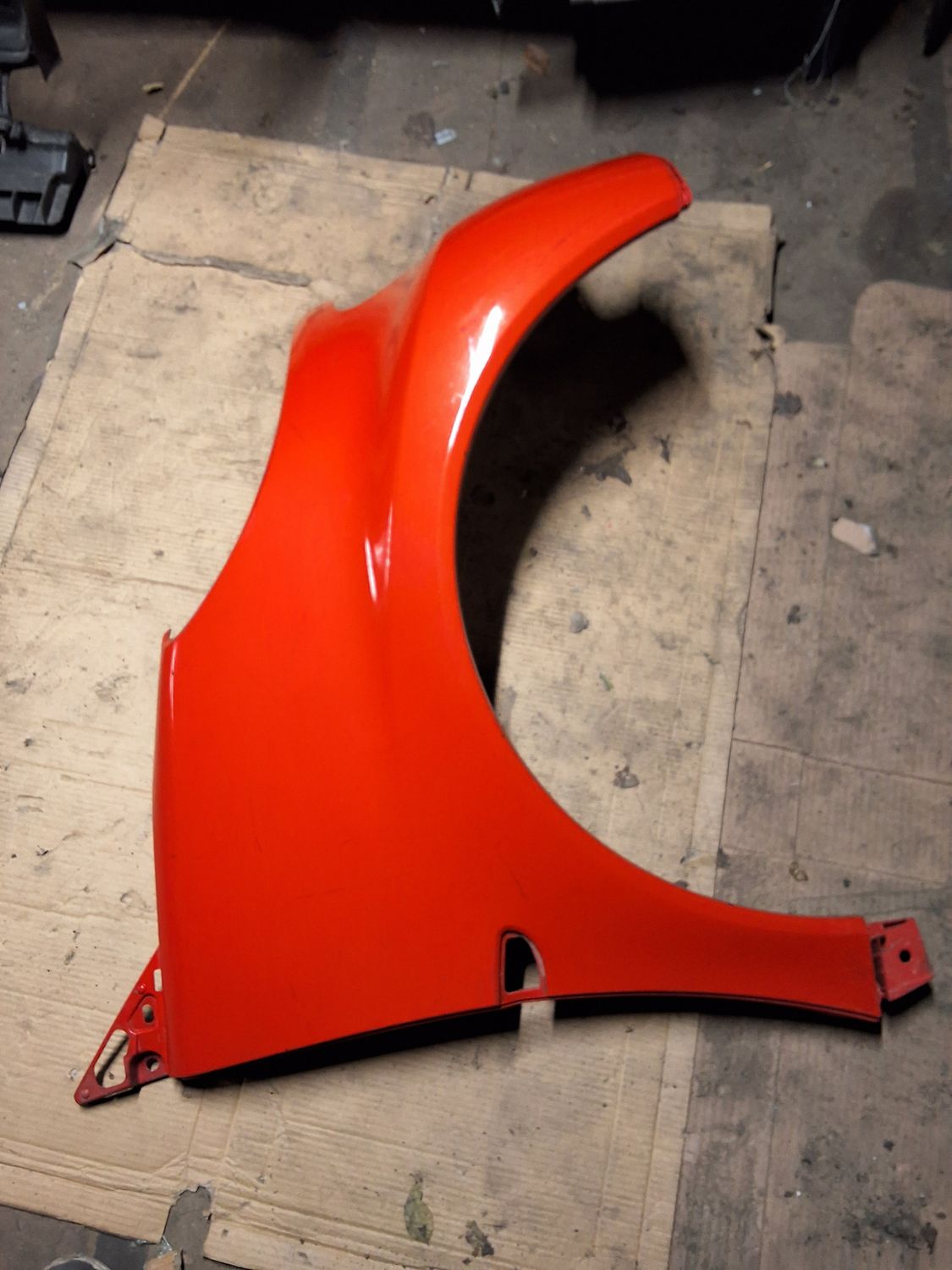 Aile avant droit w450 rouge 