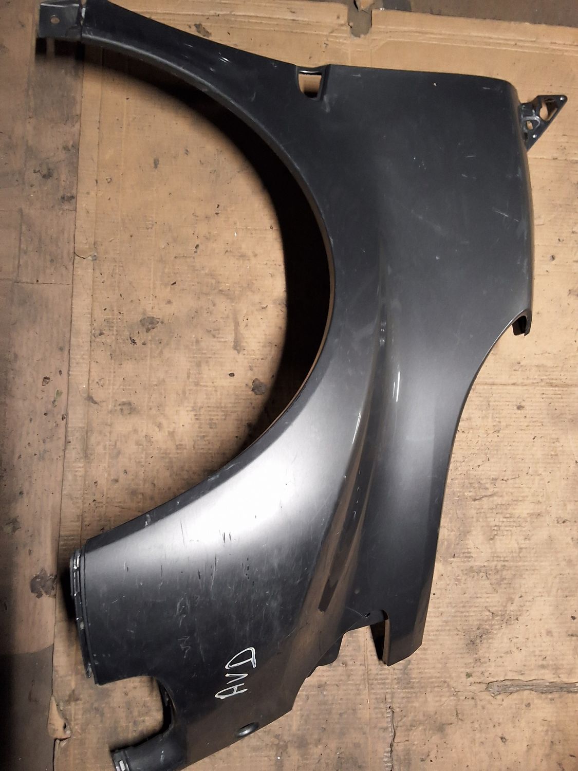 Aile avant droit w450 gris foncé rayures 