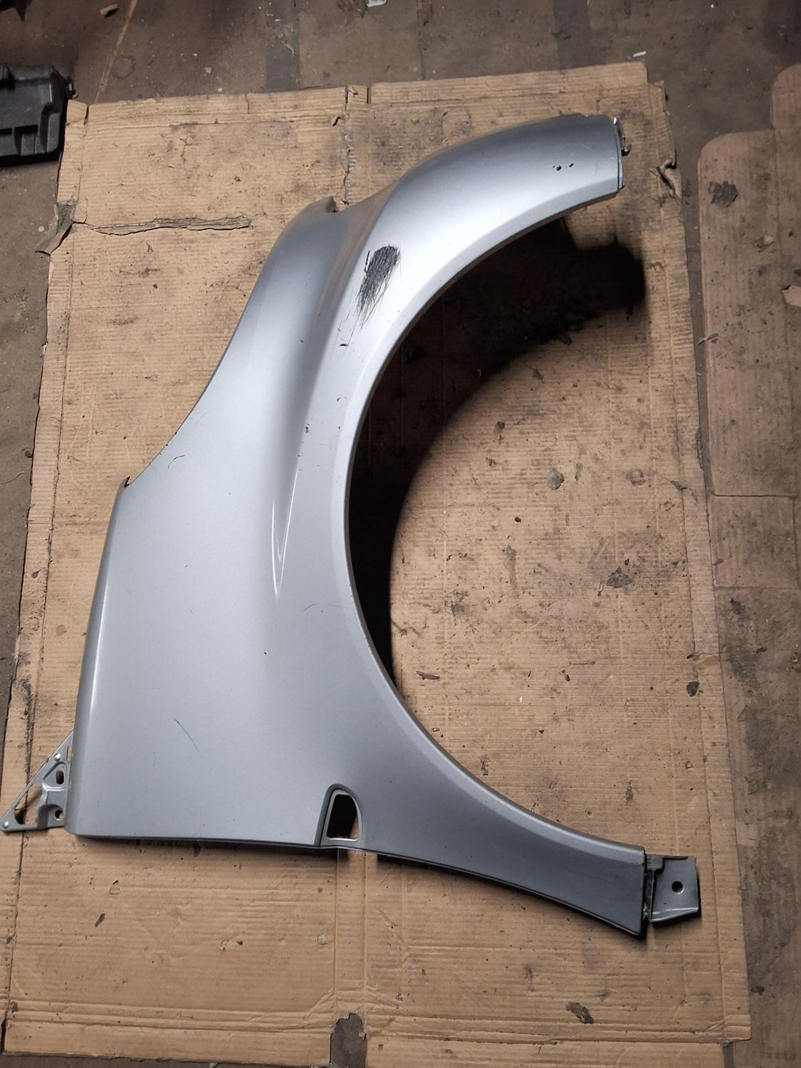 Aile avant droit w450 gris rayures 