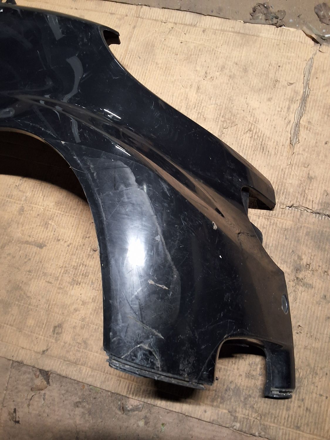 Aile avant droit w450 noir rayures 