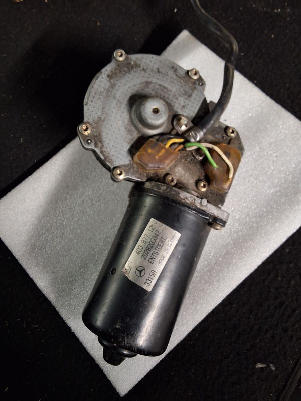 Moteur essuie glace w202 phase 1