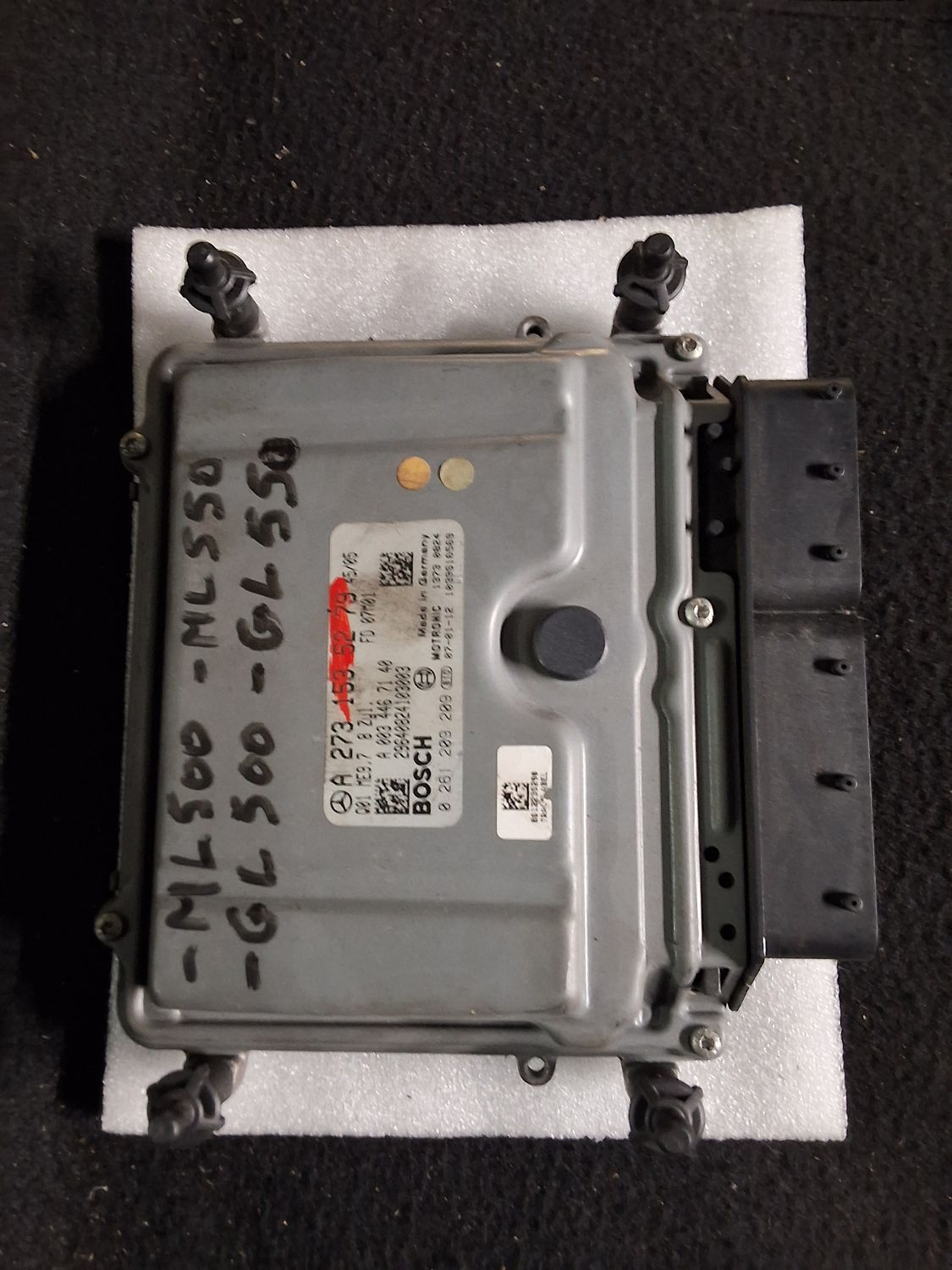Calculateur moteur ecu om273