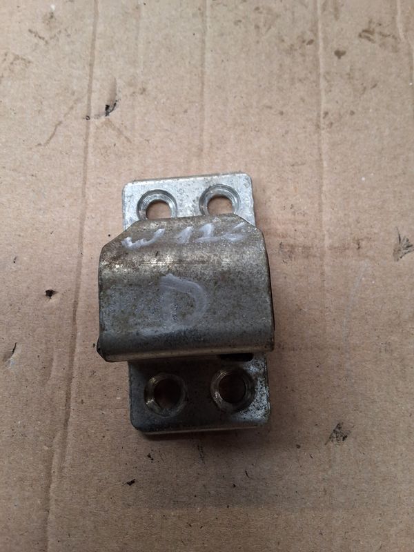 Gache de porte avant droit w126 