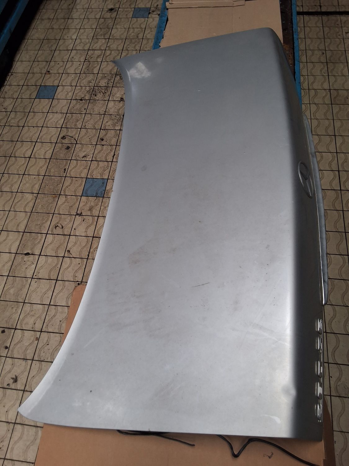 Porte de coffre arrière w126 berline 