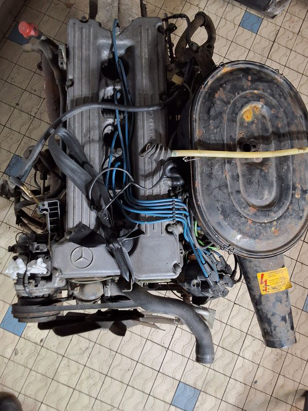 Moteur complet w126 280se (114000km)