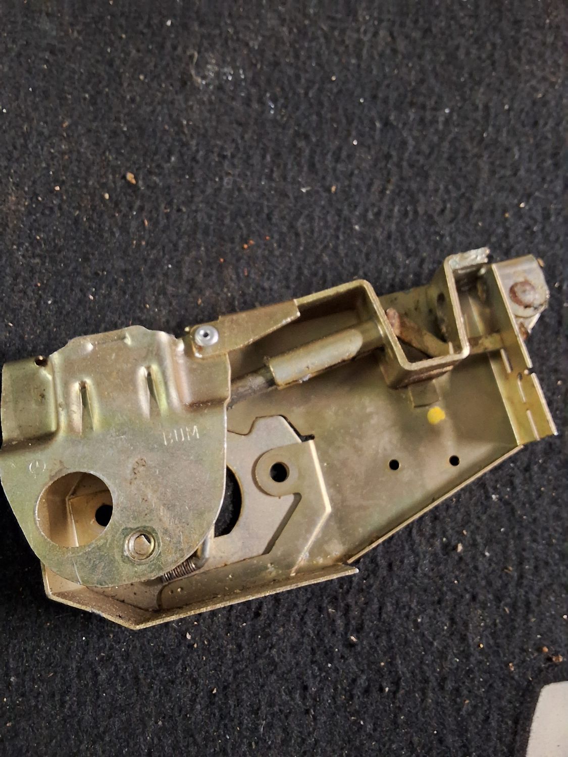 serrure de coffre arrière w126 280se 