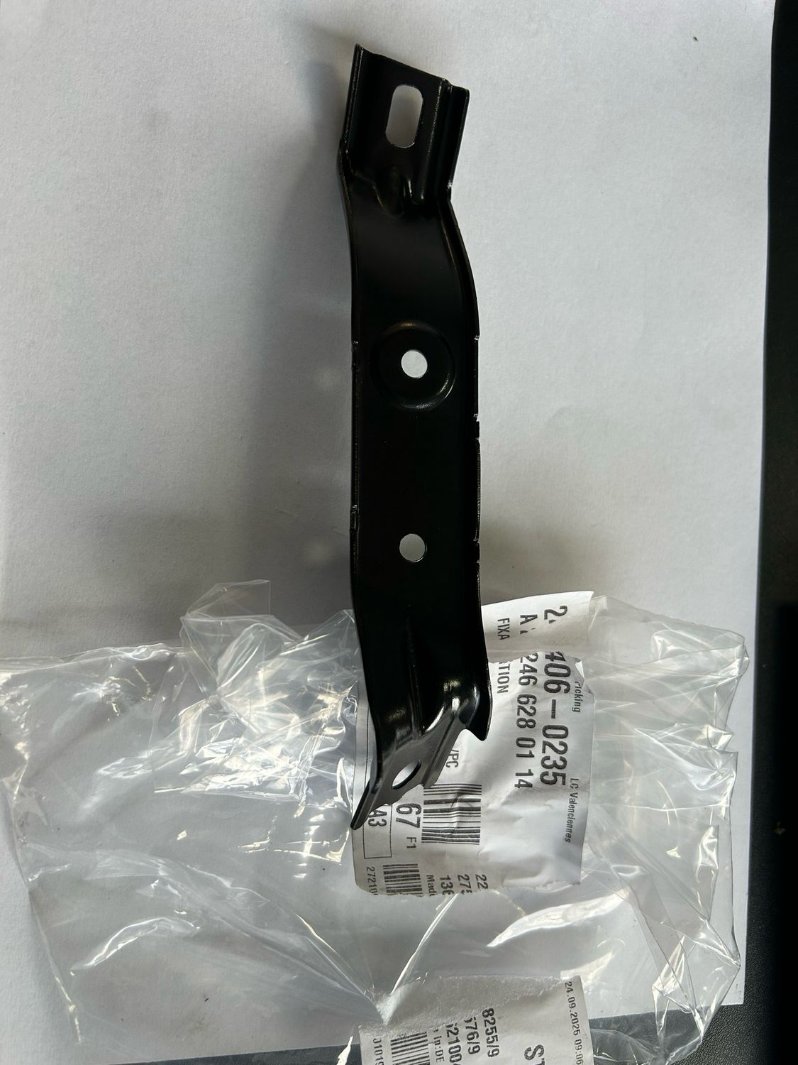 Fixation ref A2466280114 -82