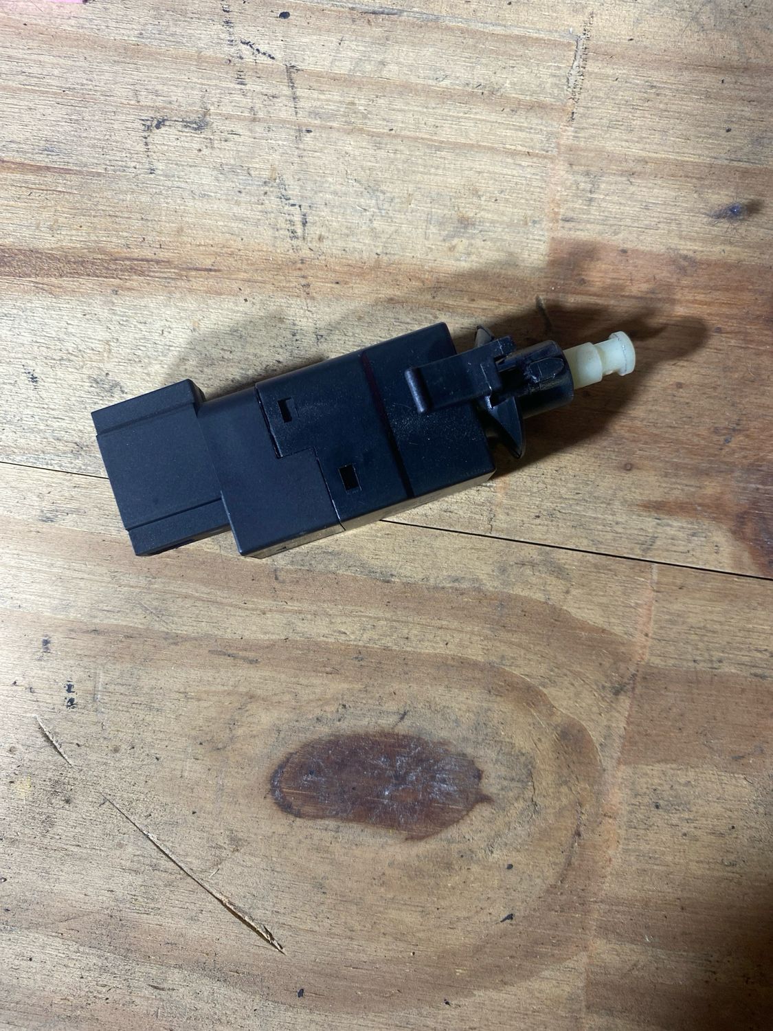 Contacteur de stop w211-n’9