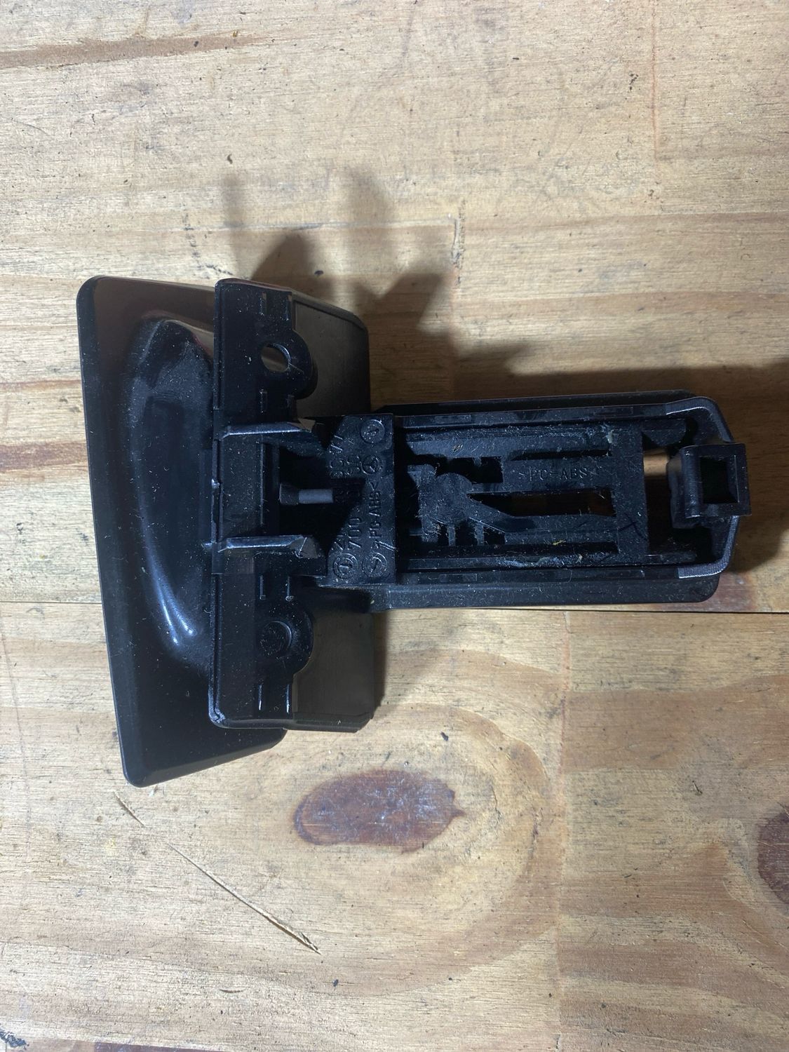 Poignée de frein à main w211- n’11