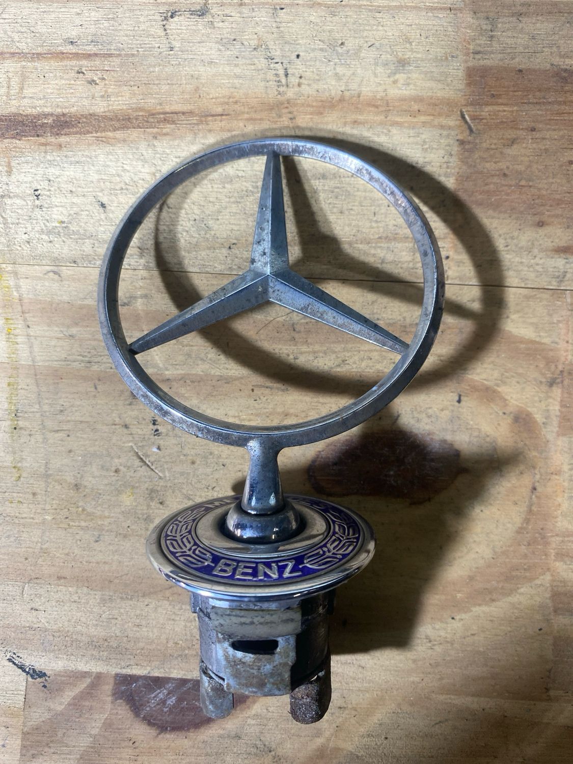 Étoile de capot w211-n’11