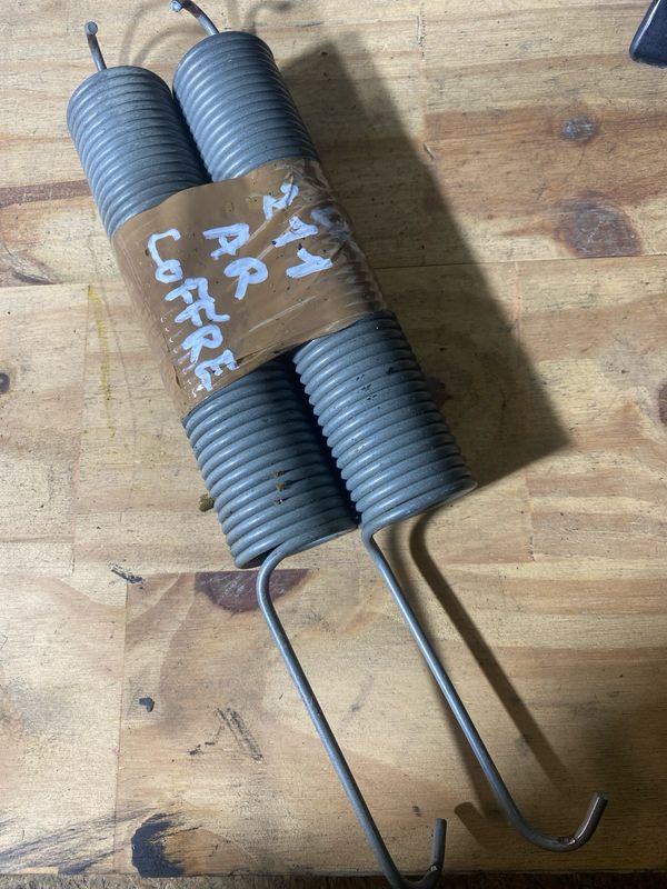 Ressort de coffre arrière w211n’12