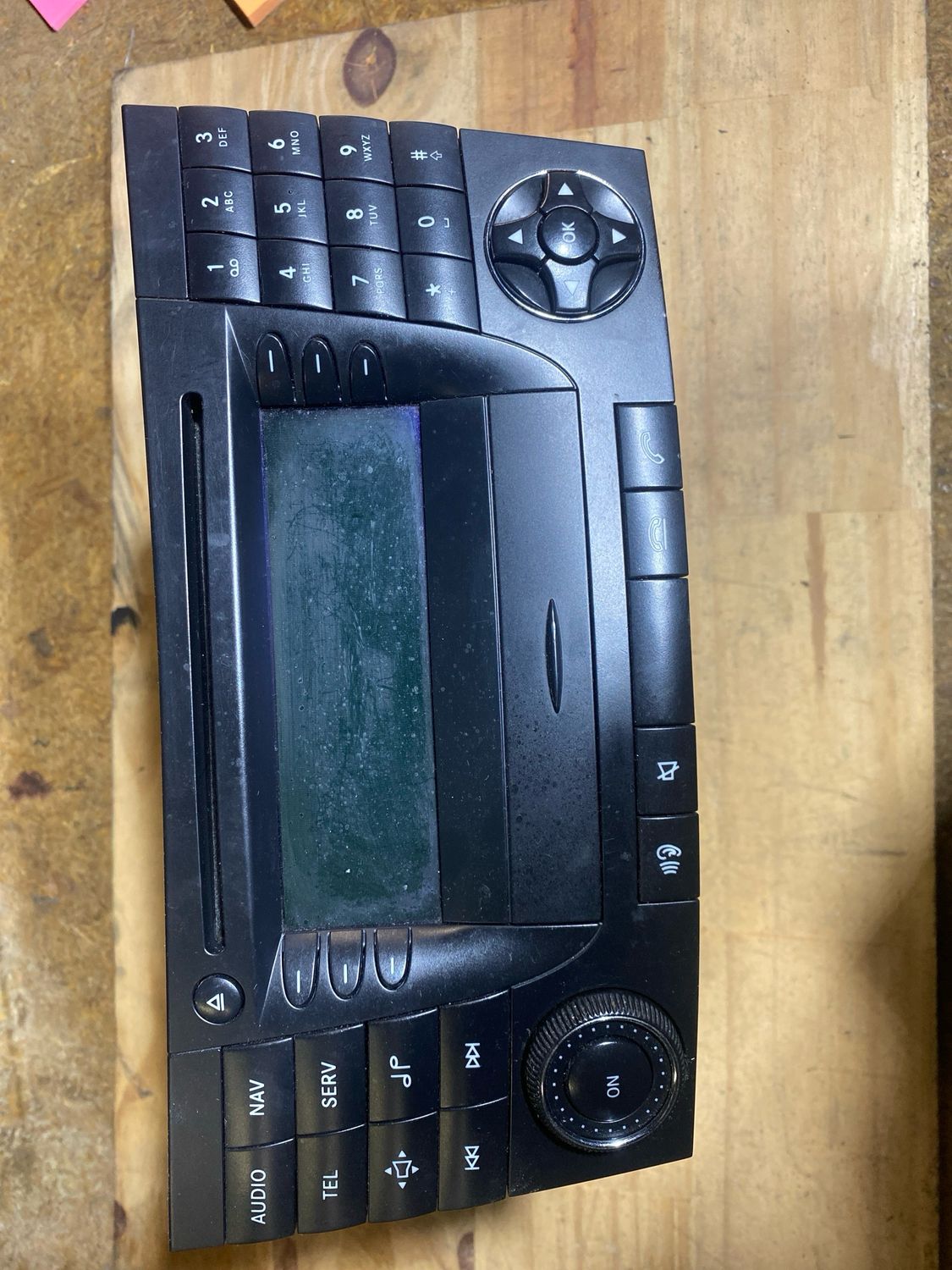 Radio GPS Harman becker W211 (A2118202097)N’14