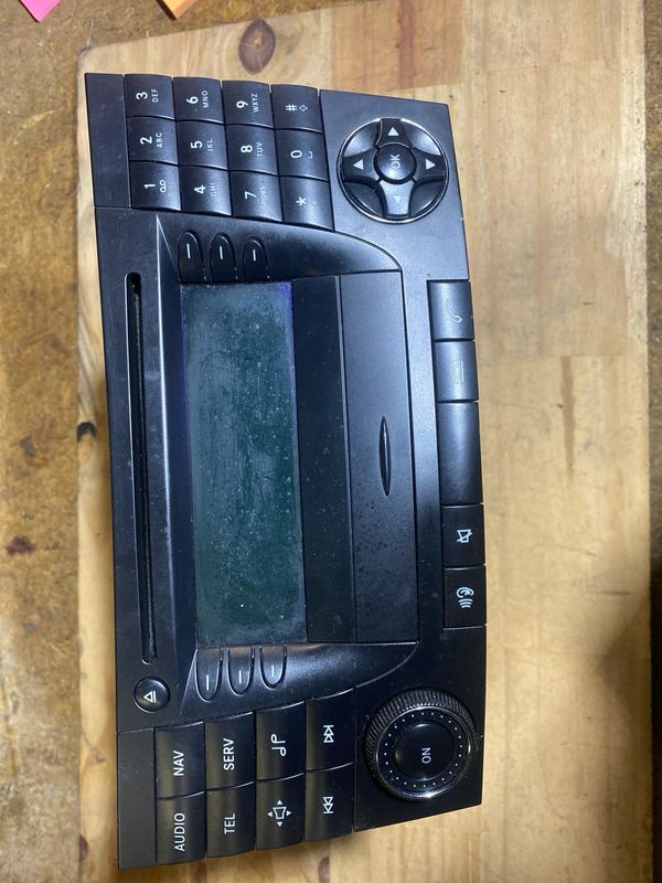 Radio GPS Harman becker W211 (A2118202097)N’14