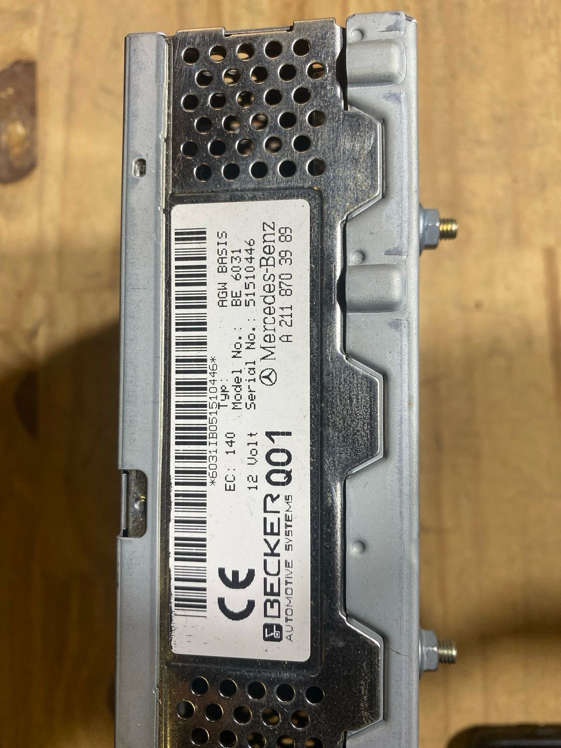 Amplificateur radio d origine w211 (A2118703989)n’14