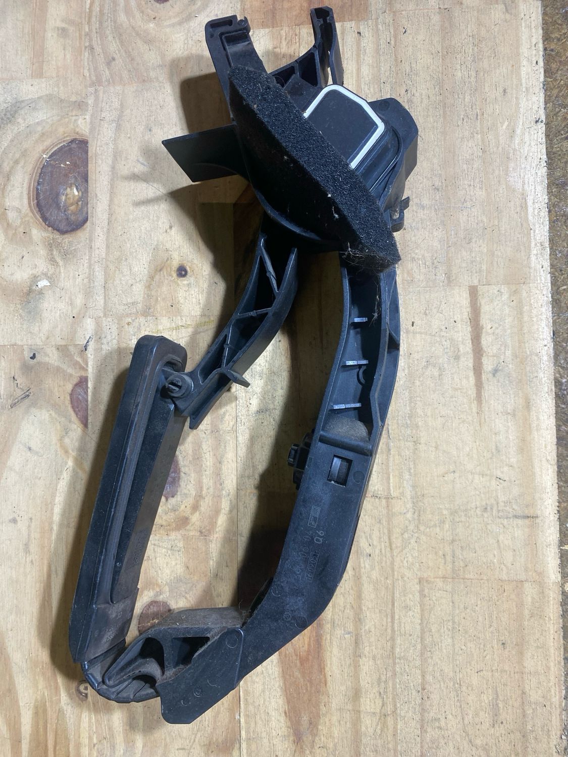 Pédales d accélérateur w211 (A2113000604)n’16