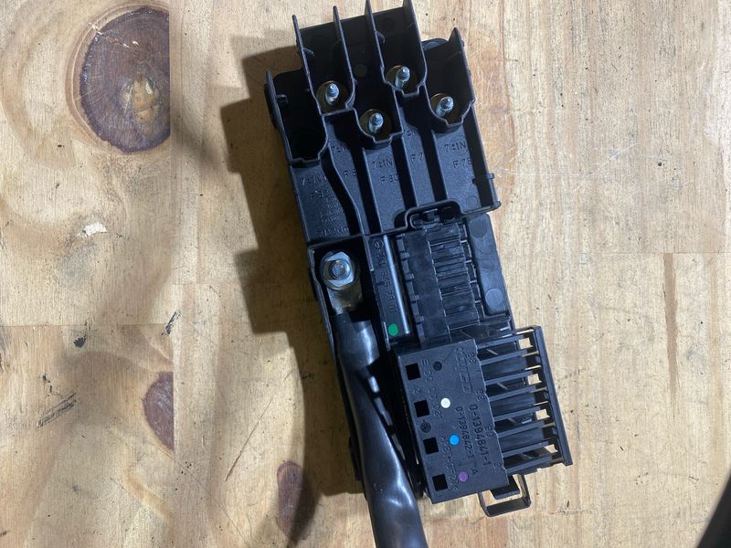 Module de fusible  w211 (2115452301)n’ 19