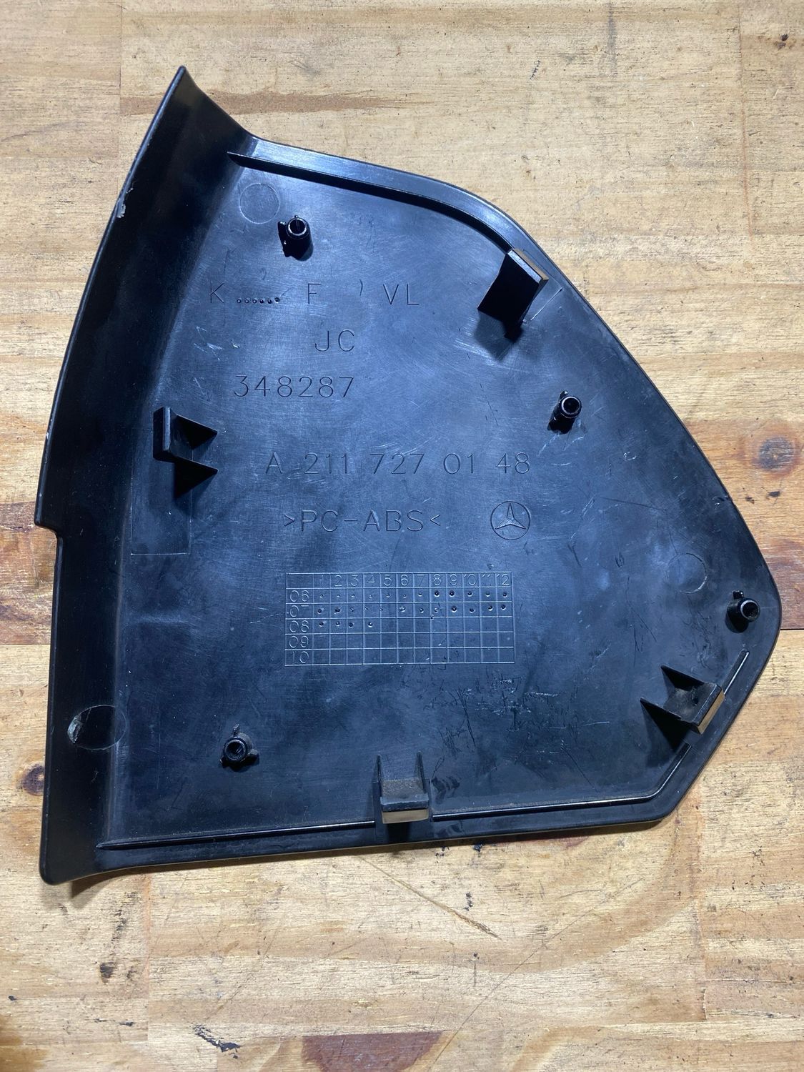 Cache de panneau de porte avant gauche W211–(A2117270148)N’23