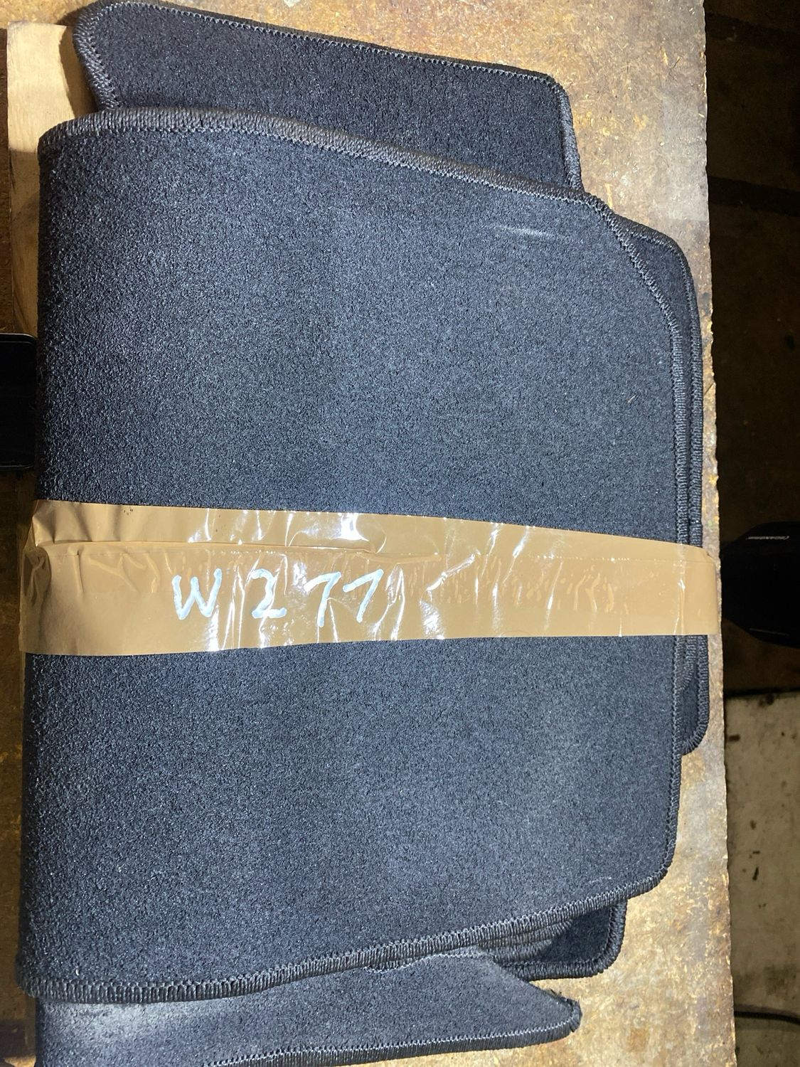 Jeu de tapis pour w211 —N’27