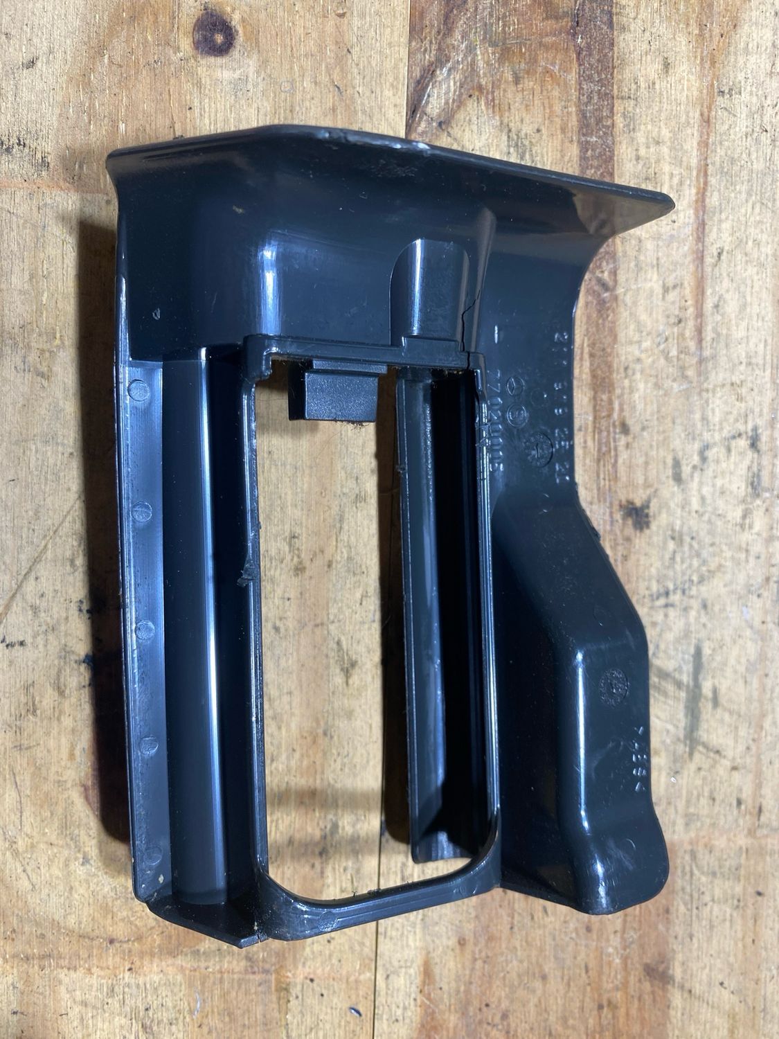 Cache rail de siège avant gauche w211—(A2119192520)N’28