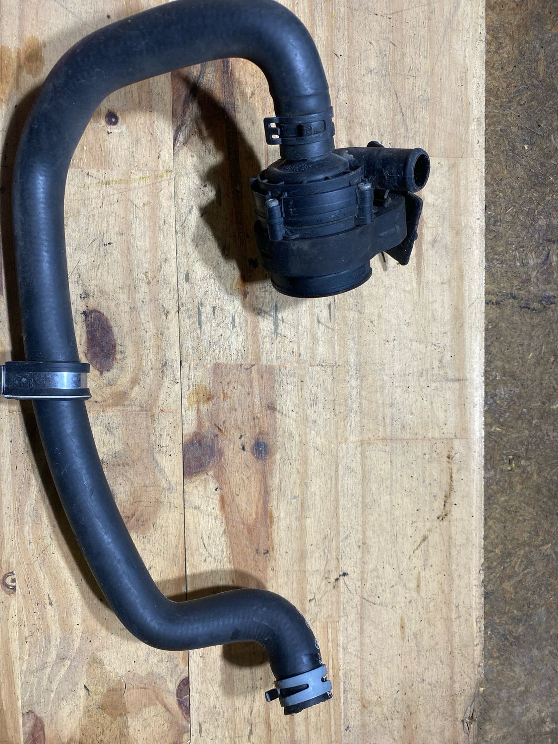 Pompe à eau électrique auxiliaire 2118350264