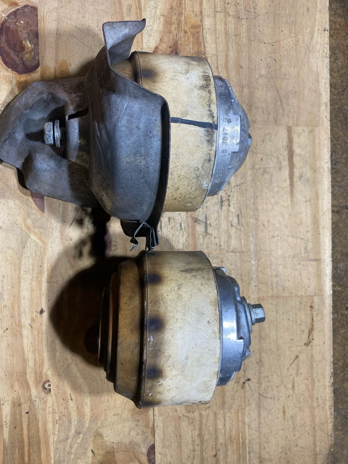 Deux support moteur v6(642) W211—N’30