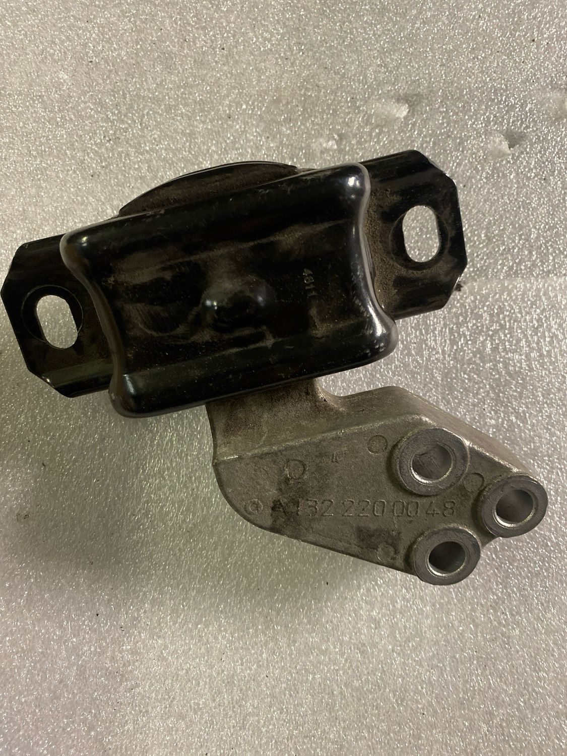 Support moteur droit w451 A1322200048 n5