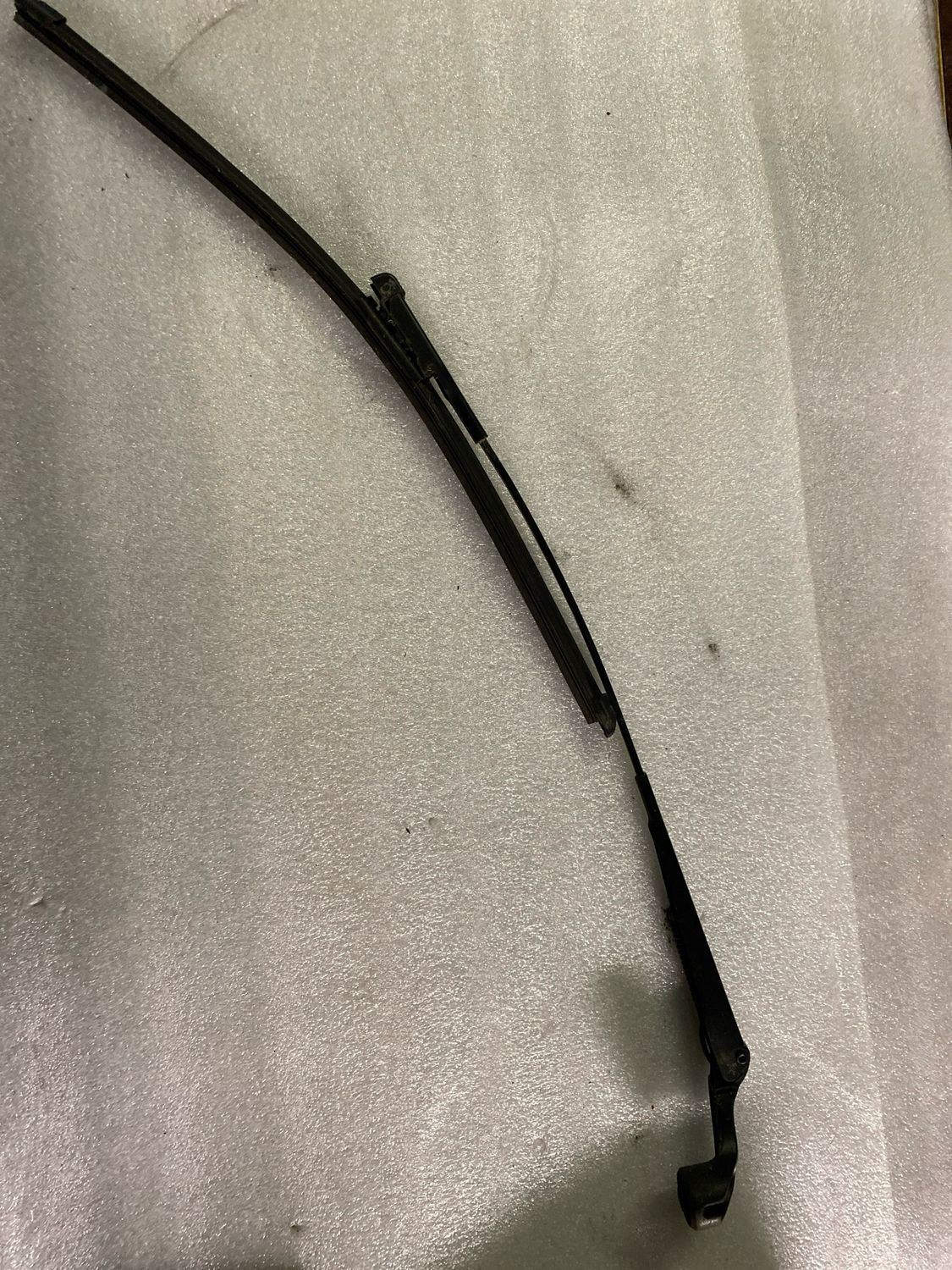 Bras essuie glace gauche A4518200140 n10