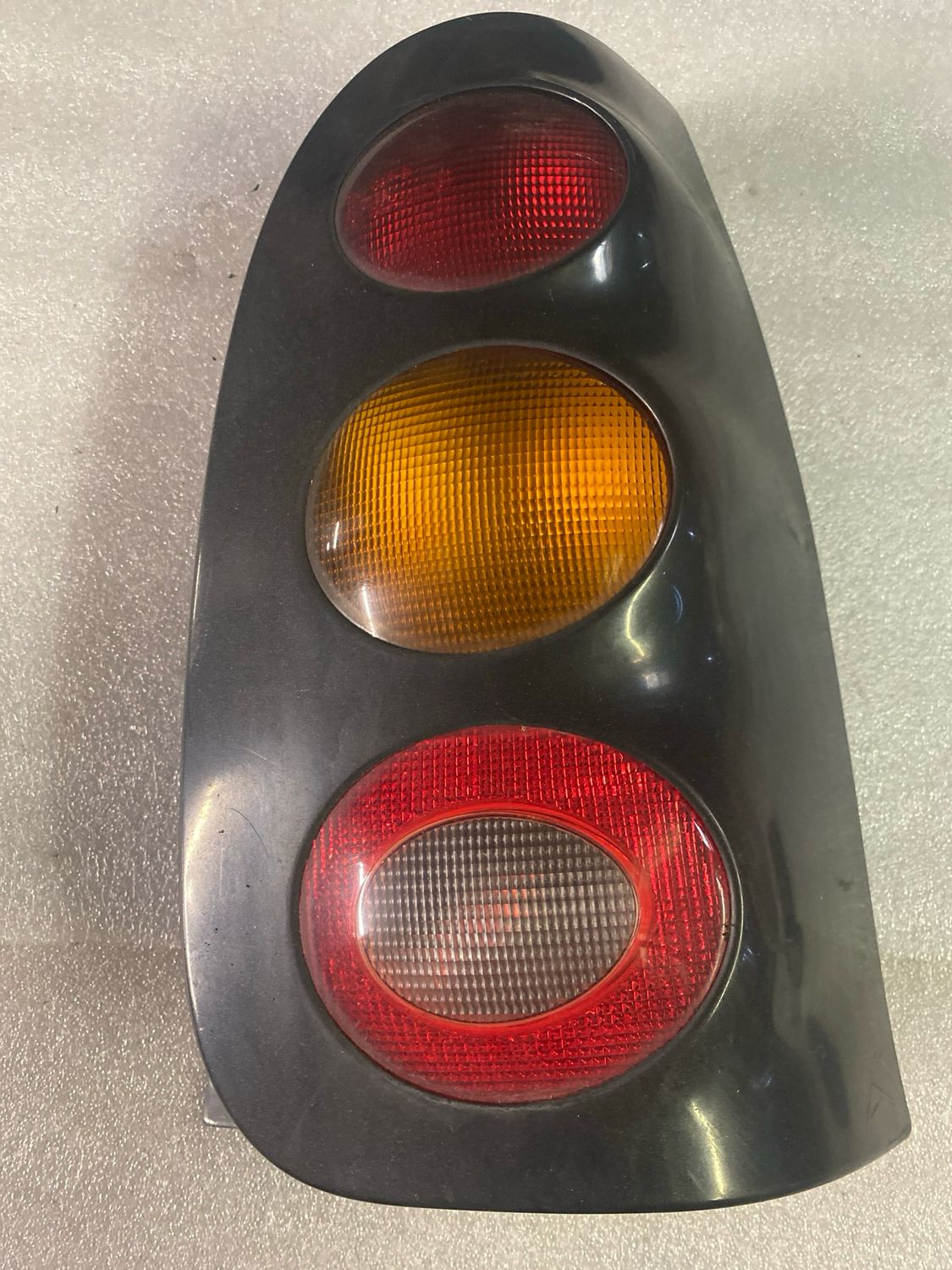 Feux arrières droit w450