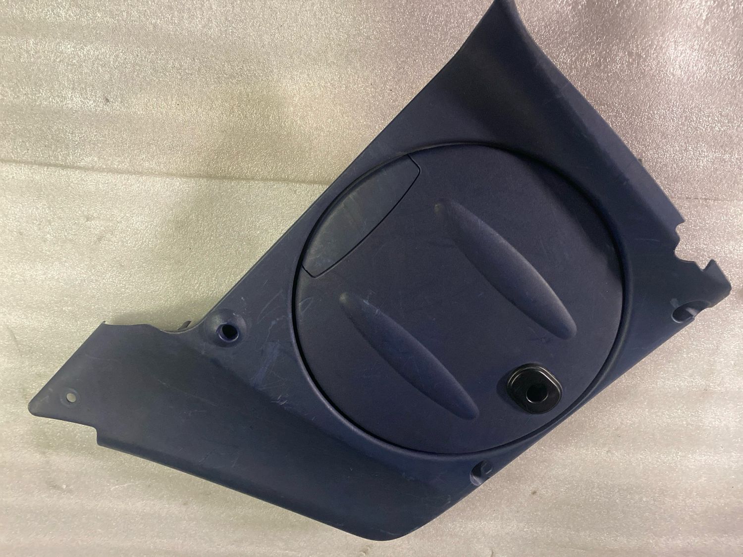 Garniture de coffre arrière gauche w450 0002755V010