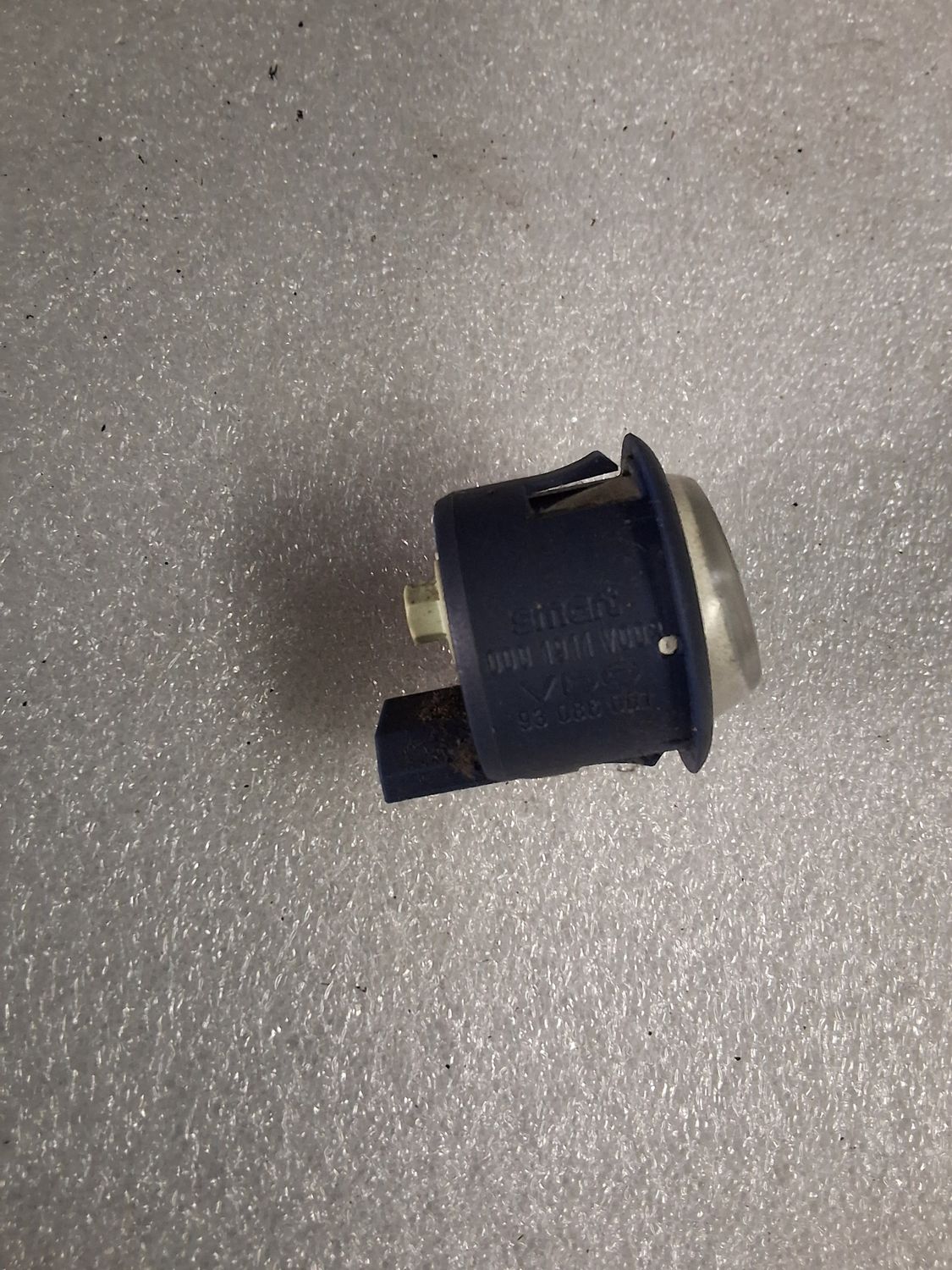 Interrupteur l éclairage intérieur w450  0001911V003