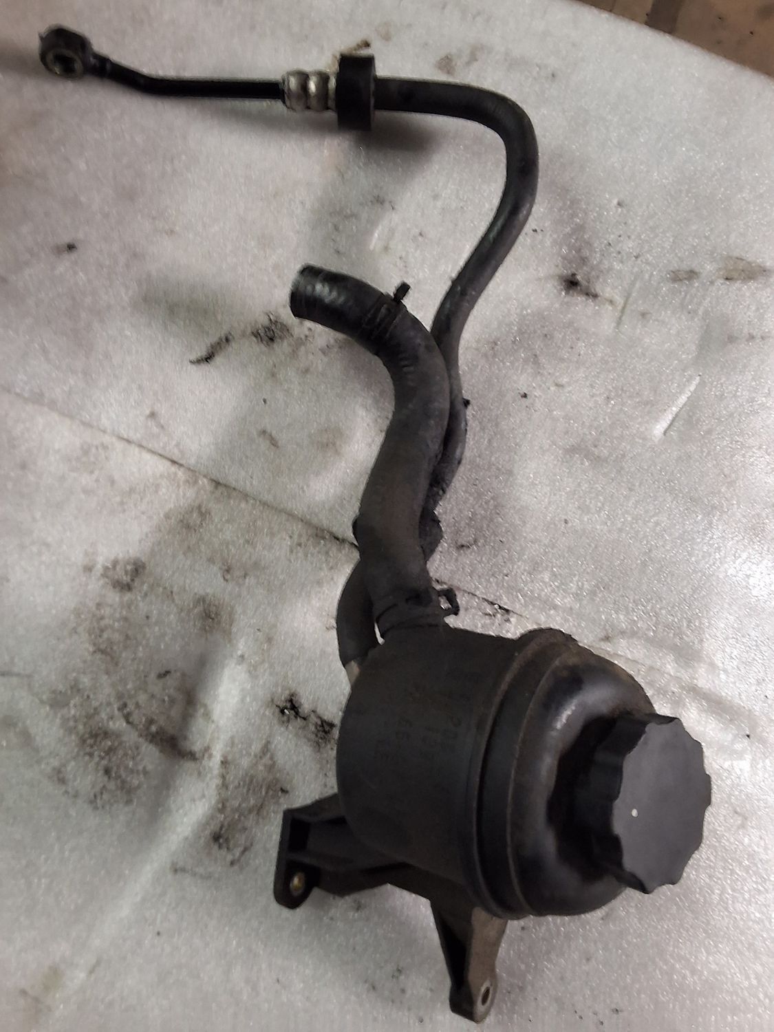 Réservoir de direction assistée ML w163 n5