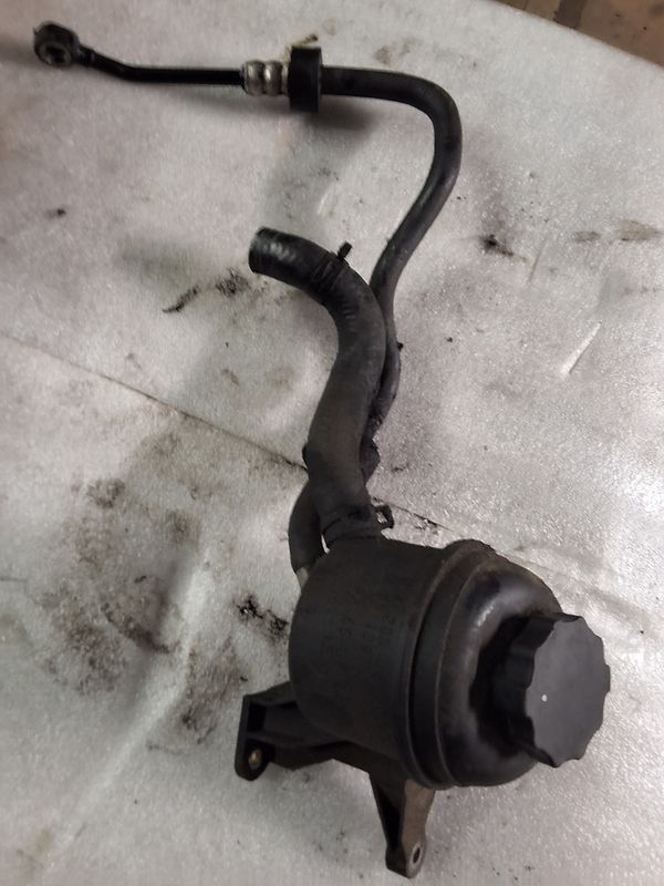 Réservoir de direction assistée ML w163 n5