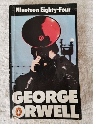 Nineteen eighty-four, George Orwell