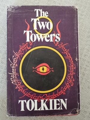 The Lord of the rings The two towers, J. R. R. Tolkien