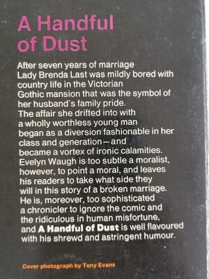 A handful of dust, Evelyn Waugh