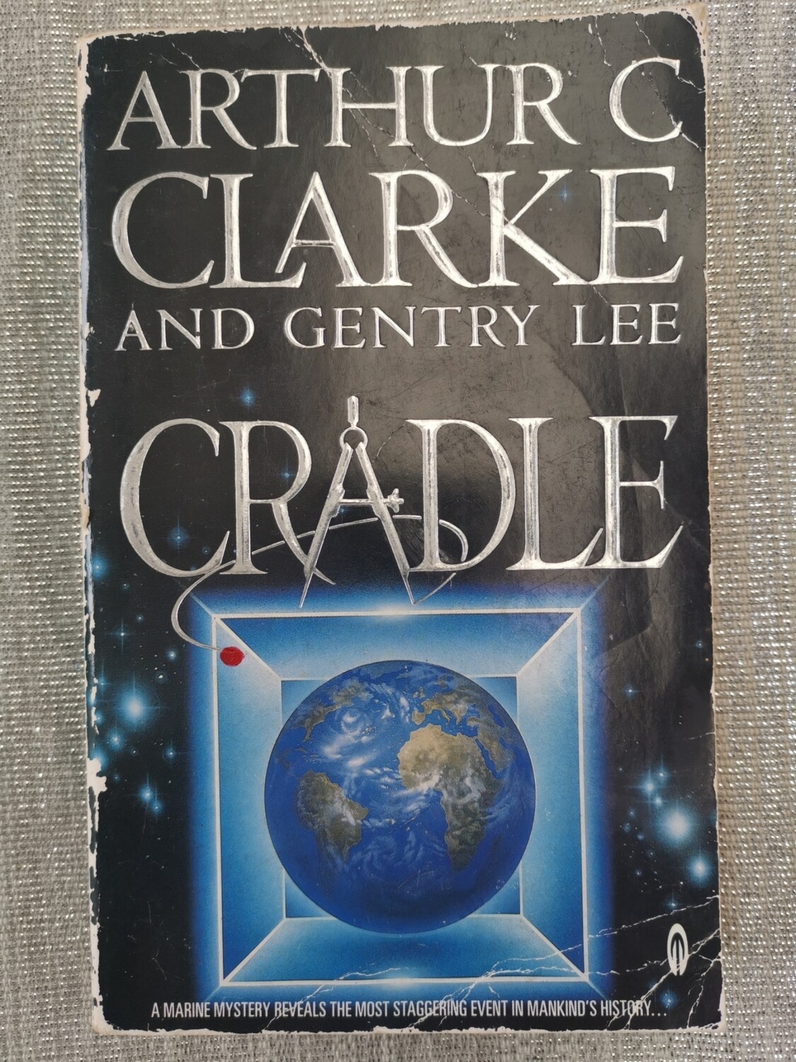 Cradle, Arthur C. Clarke and Gentry Lee