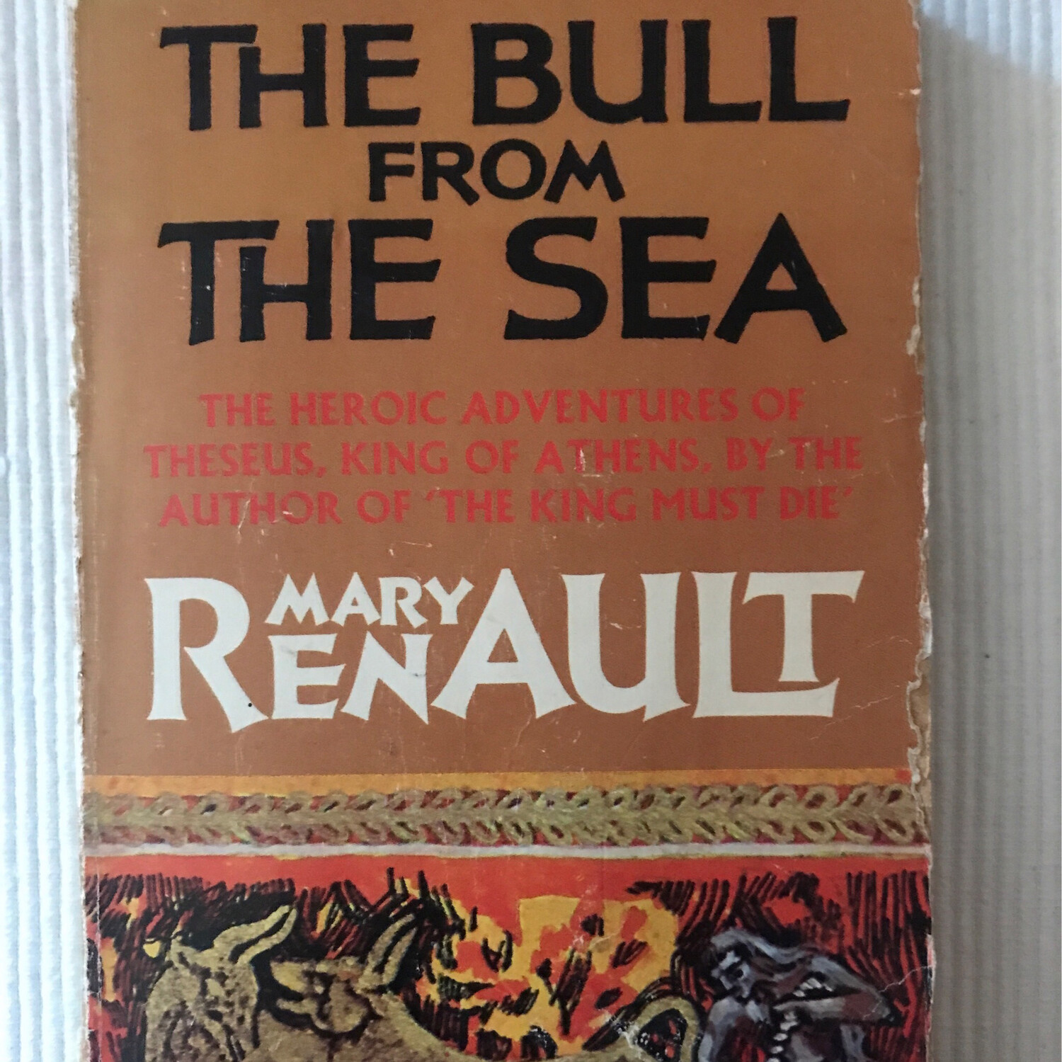 The Bull From The Sea, Mary Renault