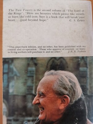 The Lord of the rings The two towers, J. R. R. Tolkien
