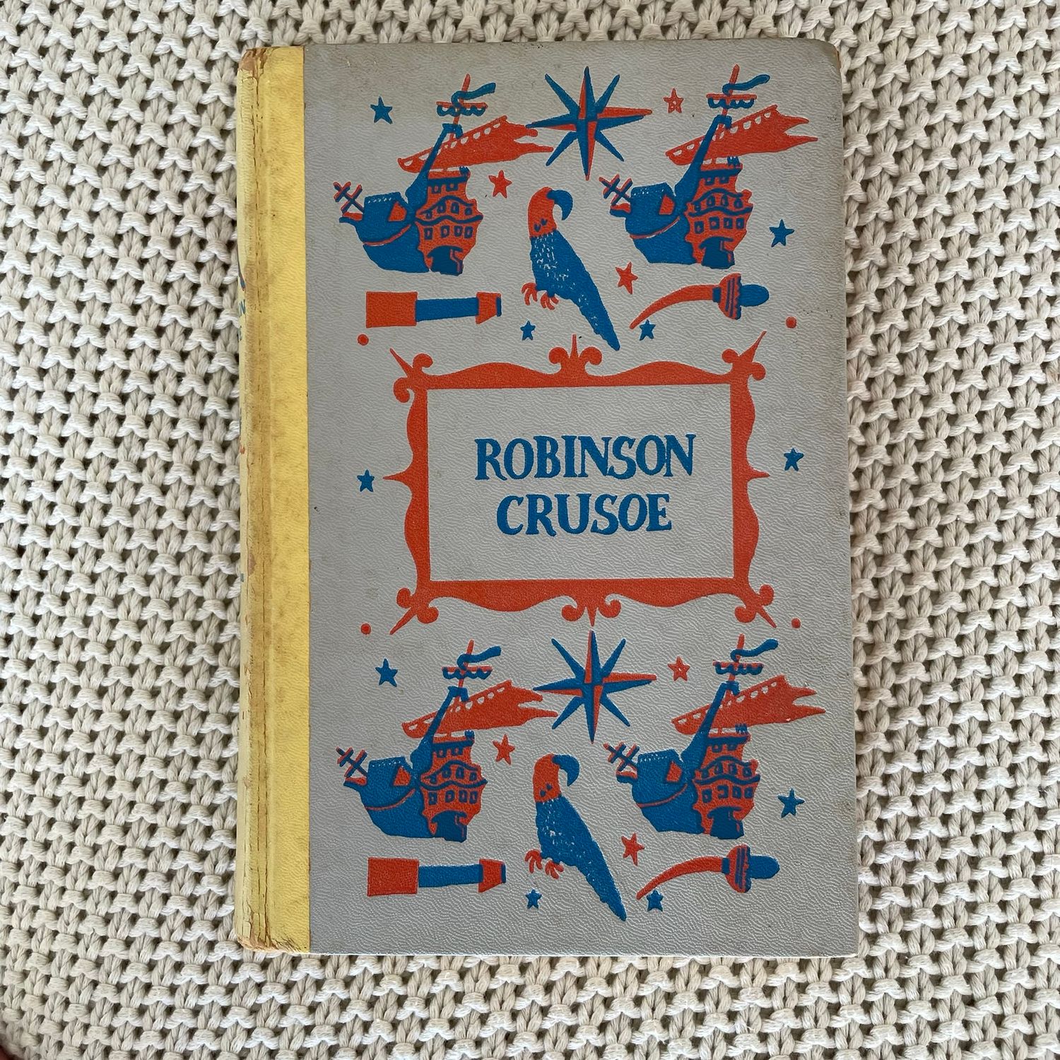 Robinson Crusoe – Daniel Defoe (vintage illustrated hardback)