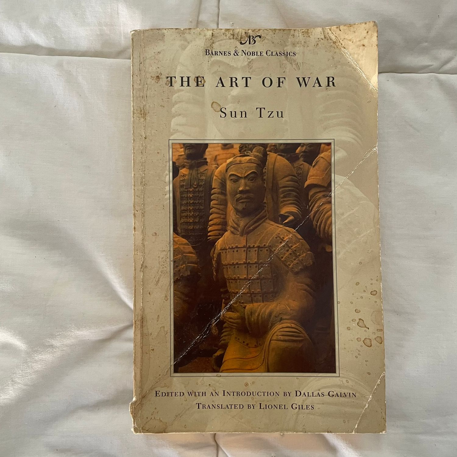 The Art of War by Sun Tzu (Barnes &amp; Noble Classics)