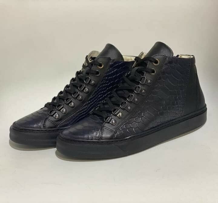 Sneakers alta in vera pelle pitonata