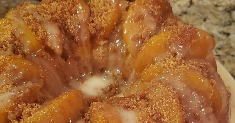PEACH COBBLER POUND CAKE