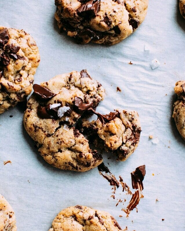 GOURMET CHOCOLATE CHIP COOKIES