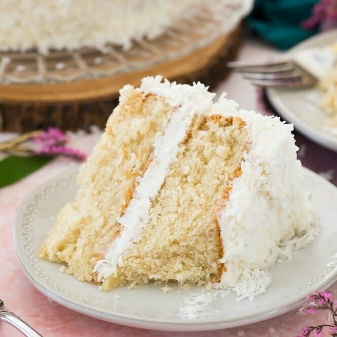 COCONUT CAKE (2 LAYER)